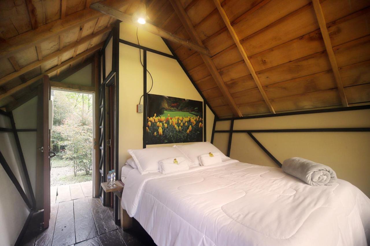 Redwood Salento Hotel Bagian luar foto